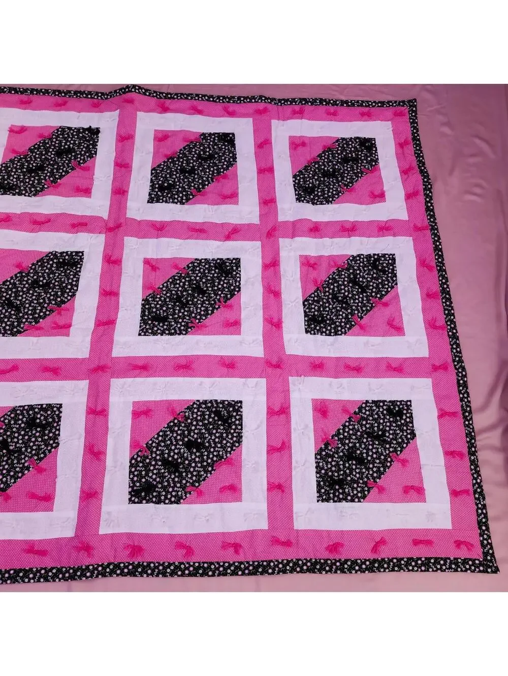 NEW Handmade Pink & Black Floral Quilt 43 x 58 Inch